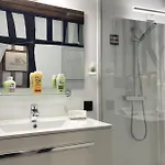 L'ile Enchantee - Typique - St Francois Apartment *