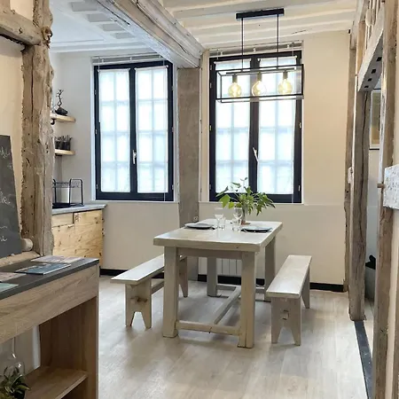 L'ile Enchantee - Typique - St Francois Apartment *